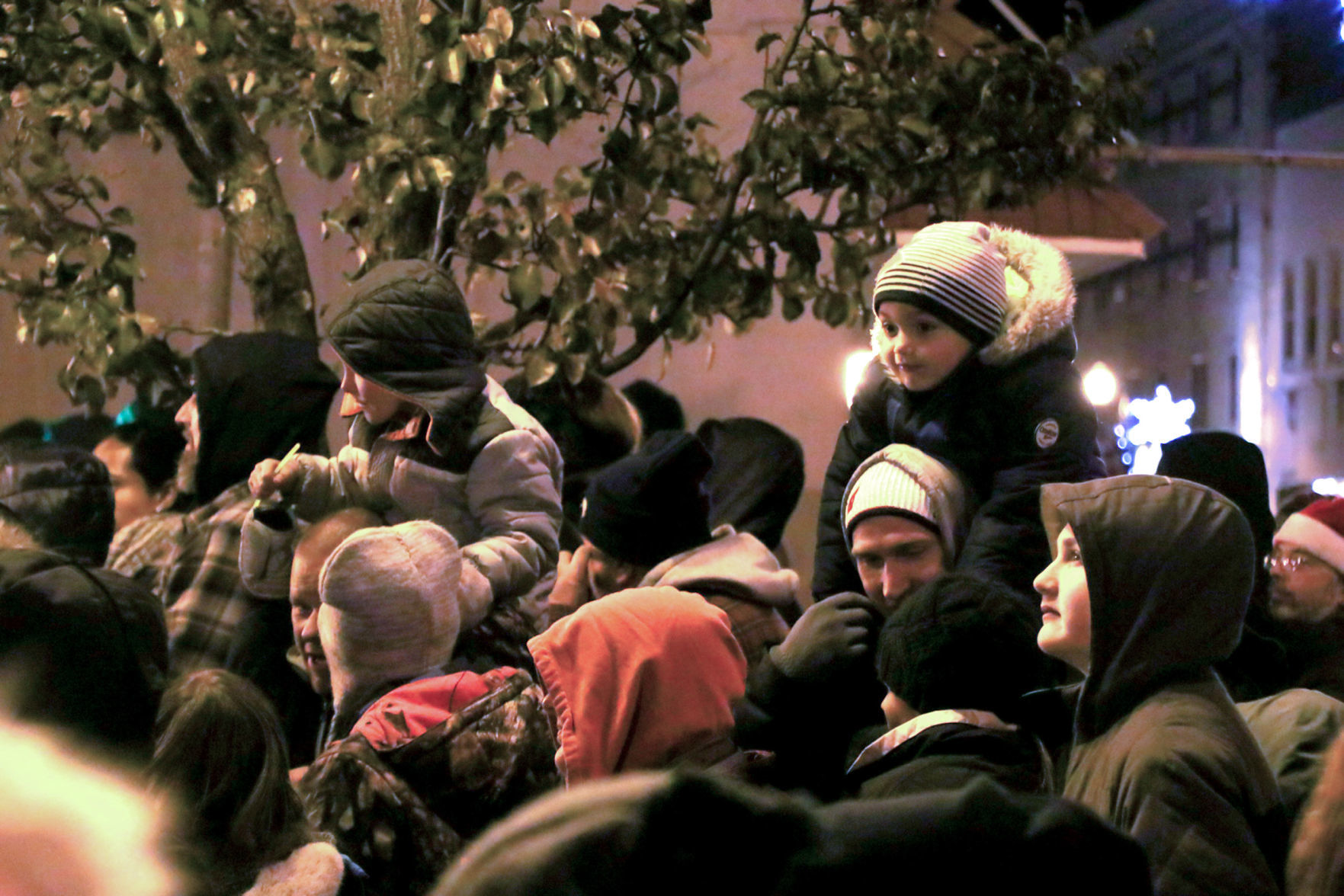 holidayparade14.jpg